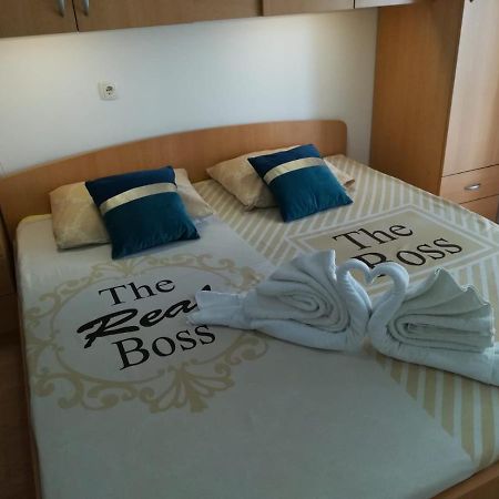 Apartment And Room Hudoletnjak ชิโล ภายนอก รูปภาพ