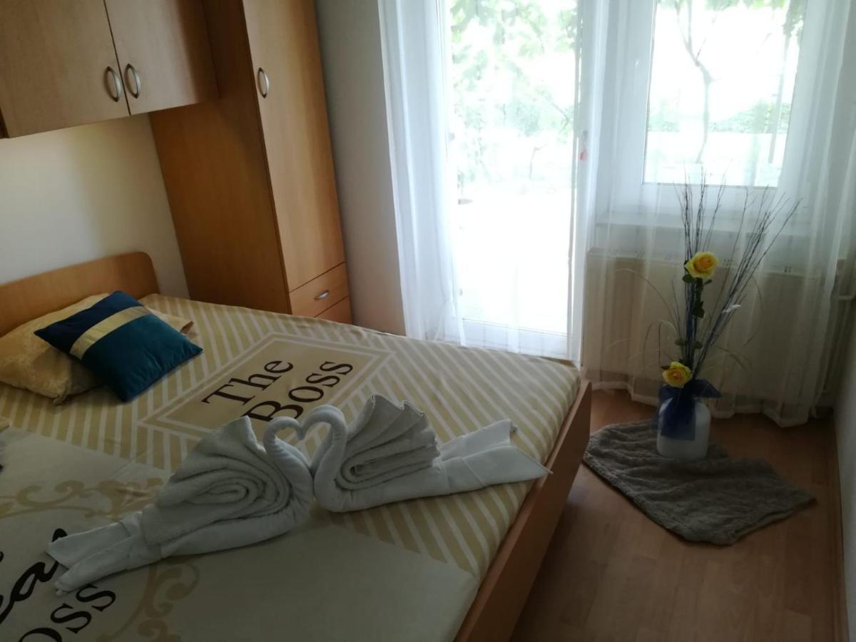 Apartment And Room Hudoletnjak ชิโล ภายนอก รูปภาพ