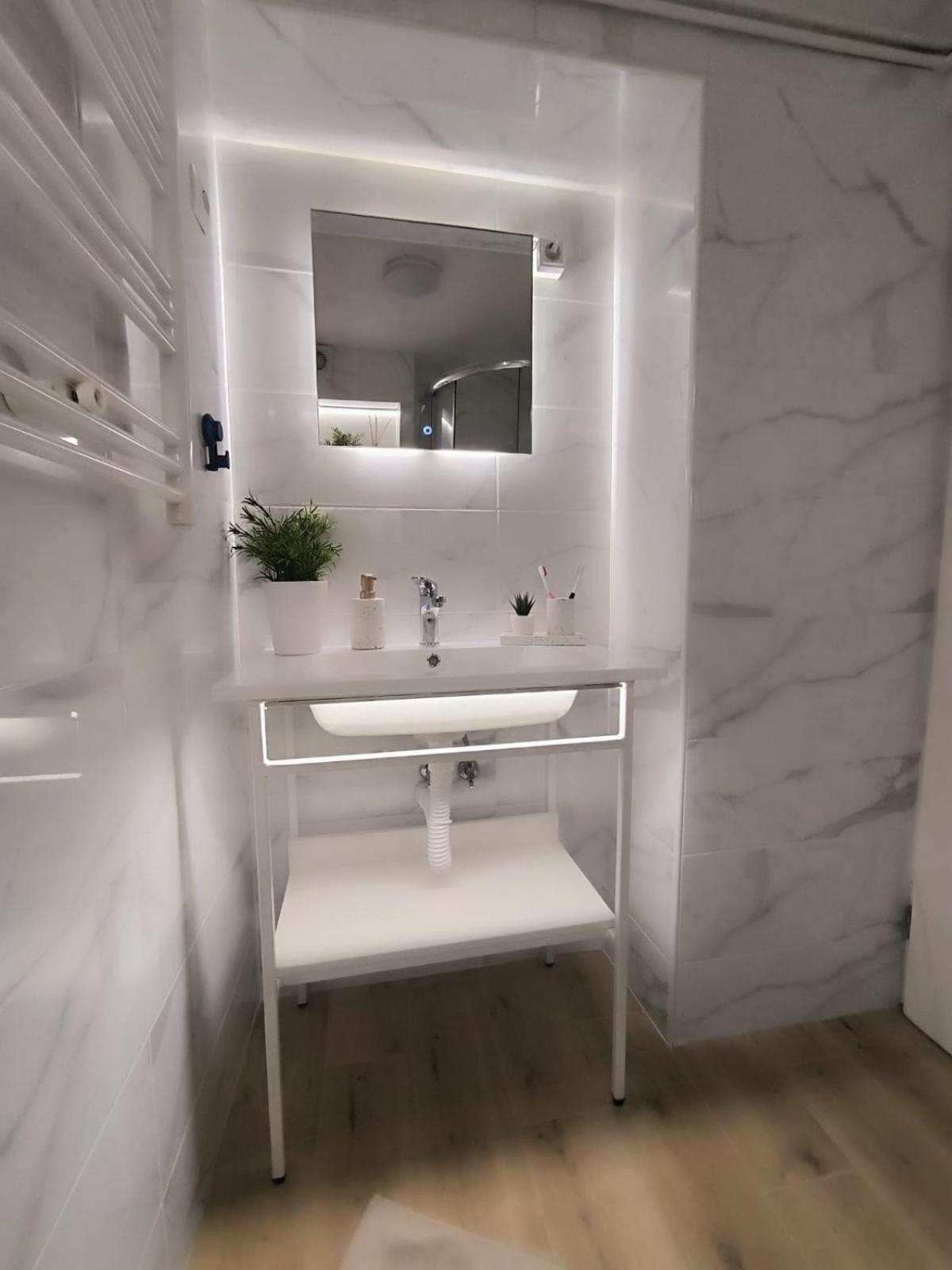 Apartment And Room Hudoletnjak ชิโล ห้อง รูปภาพ