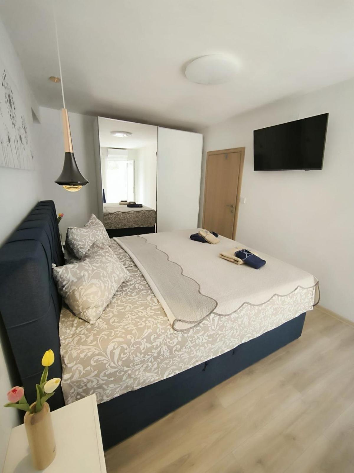 Apartment And Room Hudoletnjak ชิโล ห้อง รูปภาพ
